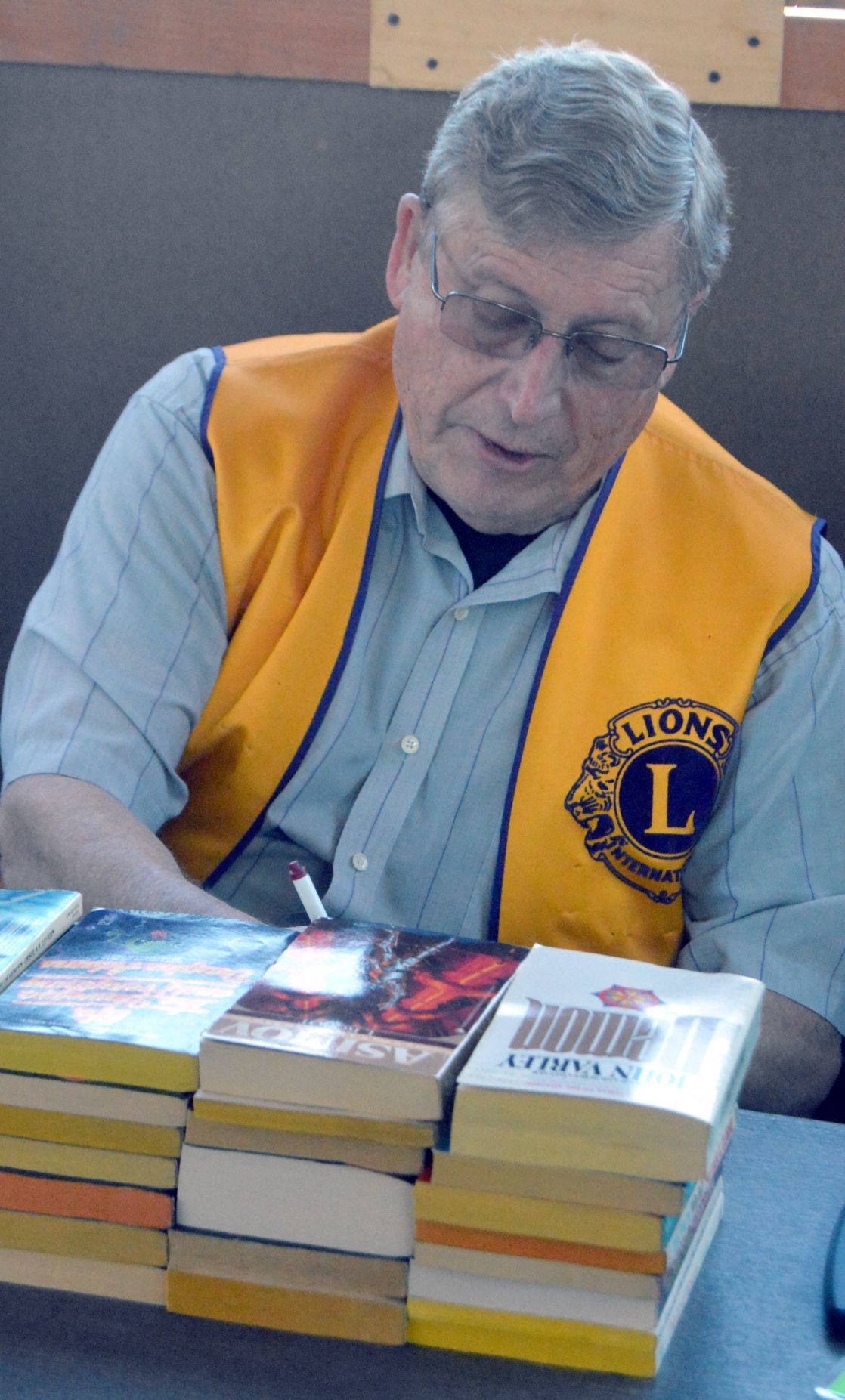 Philomath Snapshots: Lions Club book sale
